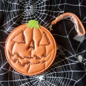 LOVE PAIN & STITCHES PUMPKIN WRISTLET